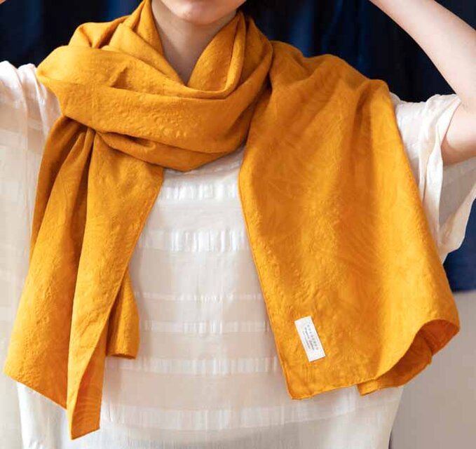 Organic Cotton 葉の織模様ストール【アーティチョーク／ボタニカルダイ】