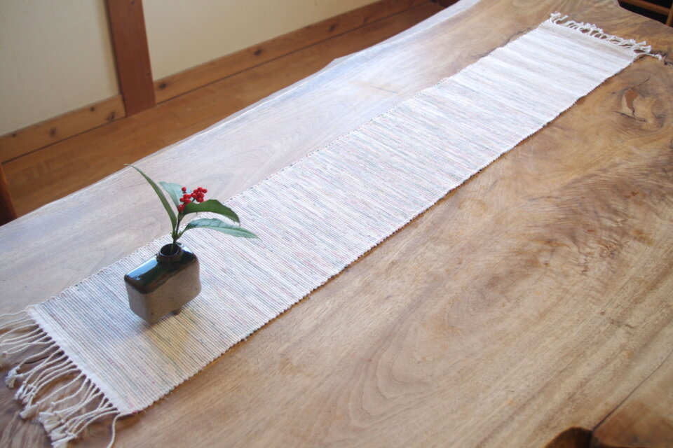 やさしい白 裂き織り 木綿 テーブルセンター | iichi 日々の