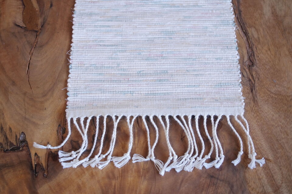 やさしい白 裂き織り 木綿 テーブルセンター | iichi 日々の