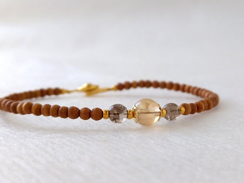 白檀ブレスレット　シャンパンゴールドオーラ水晶＆クラックスモーキークォーツ
