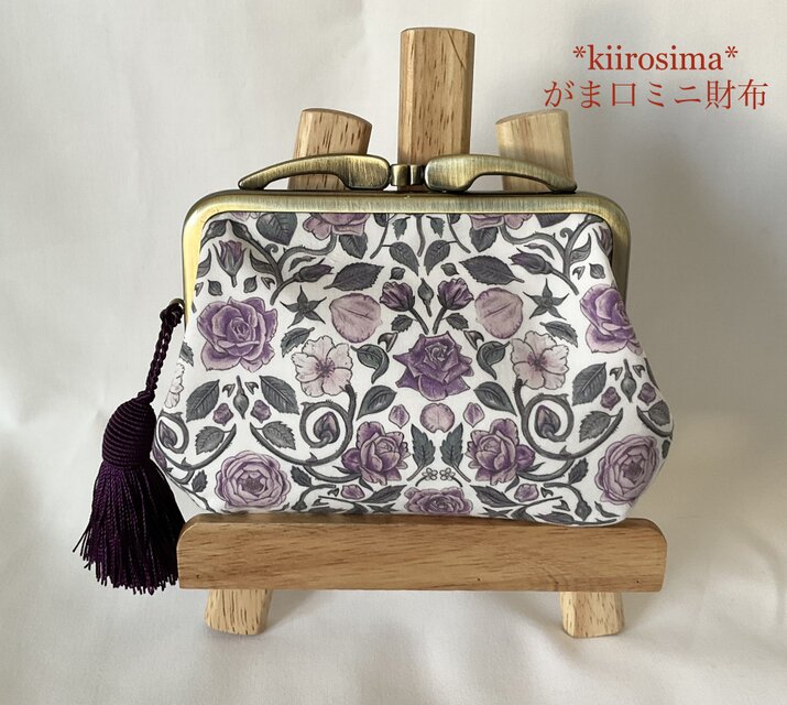 リバティ　ペンローズ　キツネ口金親子がま口ミニ財布　