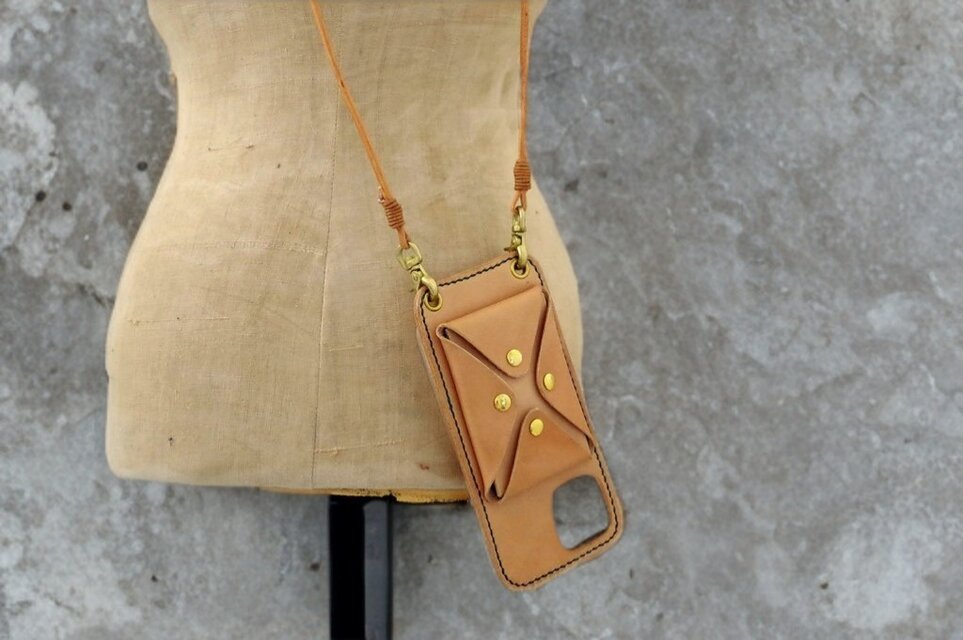 本革スマホショルダー スマホストラップ　アイフォン アンドロイド【受注製作】