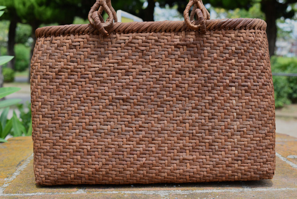 山葡萄(やまぶどう)籠バッグ | 一番皮 | 網代編み | 巾着と中布付き