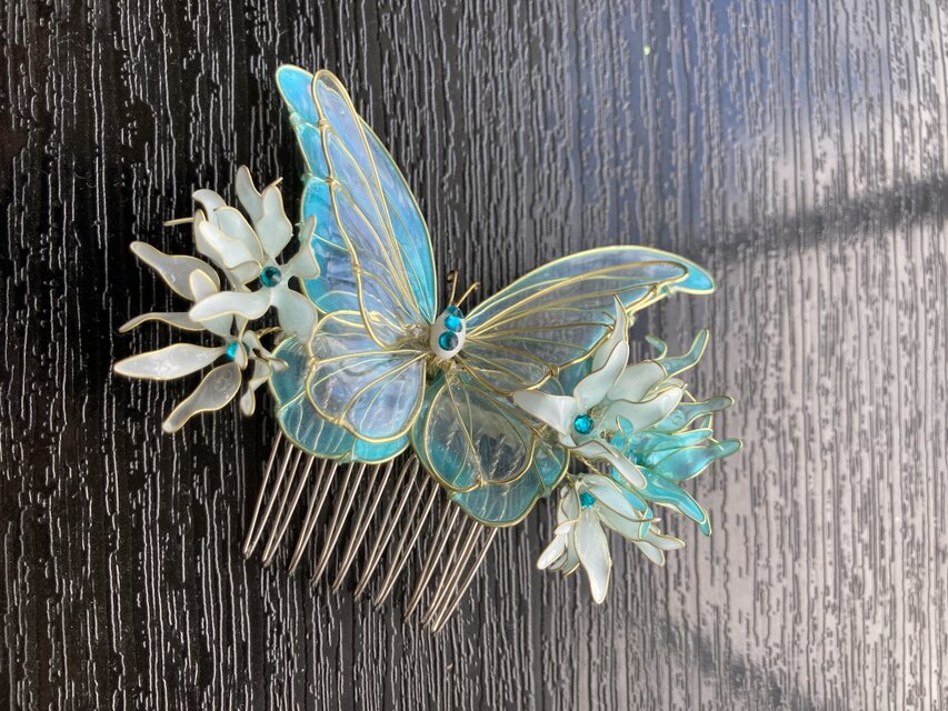 涼（蝶のコーム）