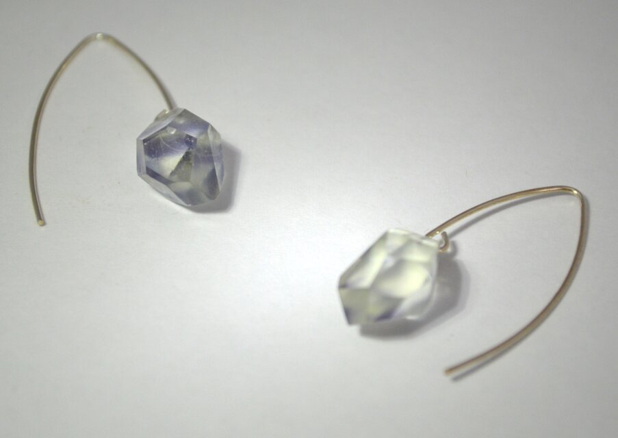 marble glass ピアス・ムラサキ