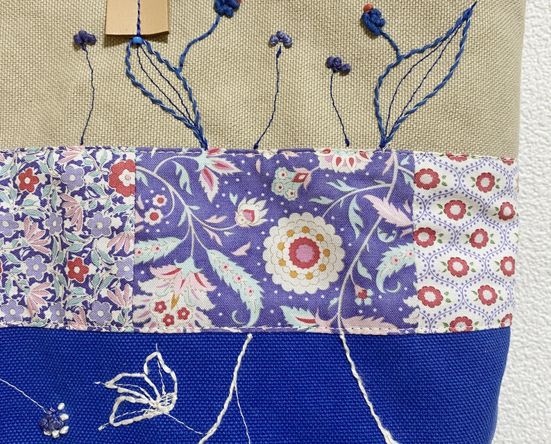 お花柄生地のパッワークと刺繍かばん | iichi 日々の暮らしを心地よく