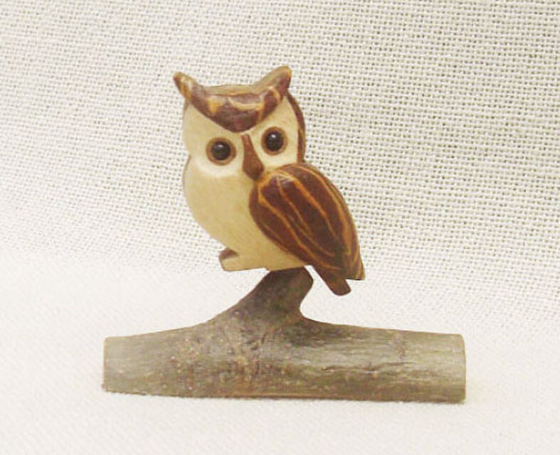 小枝のふくろう