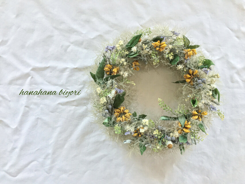 スモークツリーとセージのリース