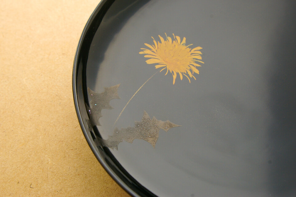 タンポポ漆蒔絵皿　中皿