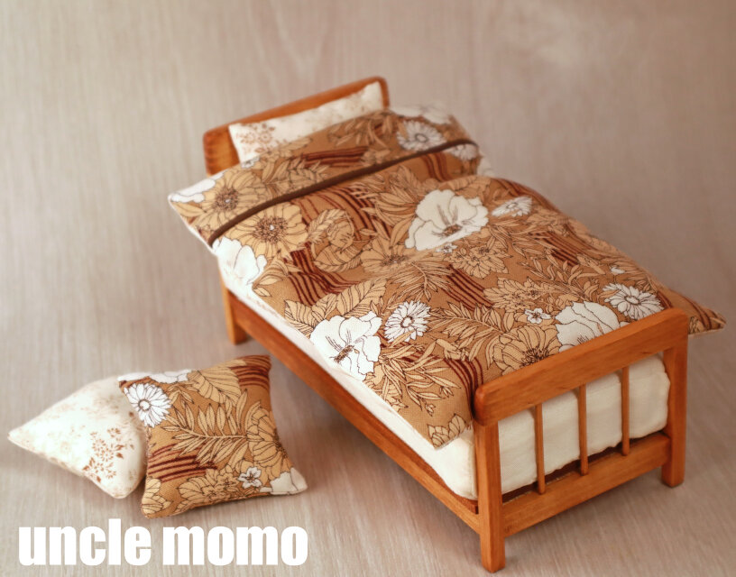 ドール用ベッド シングル（色：チェスナット） 1/12ミニチュア家具