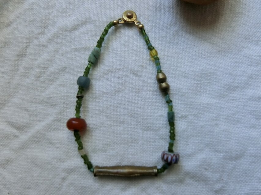 ＊happy price＊RIN＋NEブレス@アジア渡りの古シードビーズ＋アフリカの真鍮＋カーネリアン