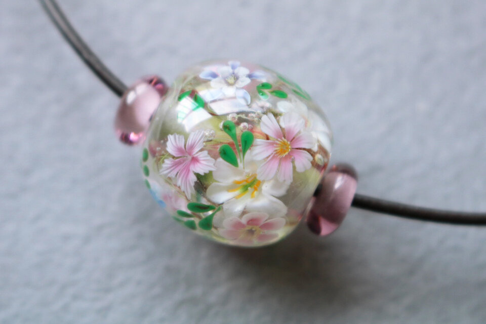 とんぼ玉フラワーガーデン（ガラス玉）