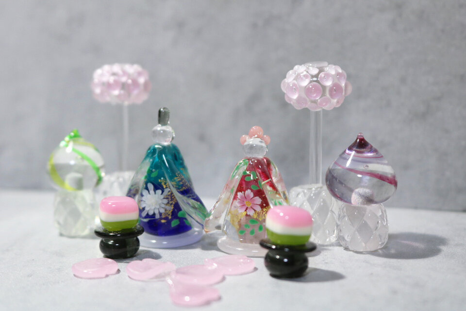 2023雛祭り　新作とんぼ玉雛人形 ガラスの小さな卓上ひな人形2