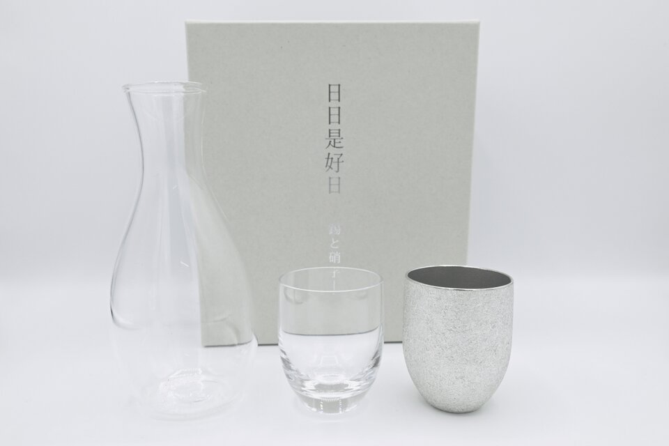 日日是好日　ー錫と硝子ー　TUTUMUラッピング