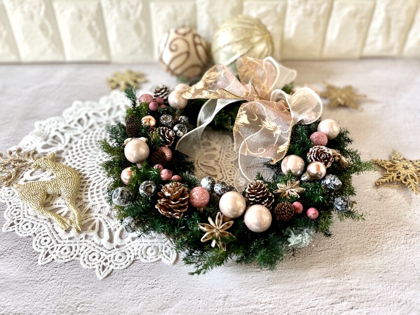 針葉樹と木ノ実のフラワーボール☆ボールリース☆クリスマス 針葉樹のクリスマスボール | ナチュラルテイストのドライ