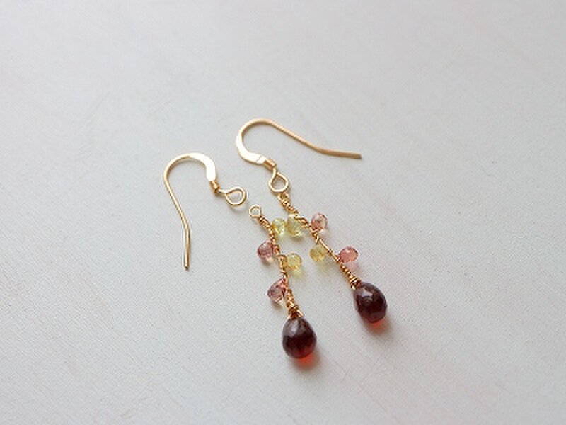 9月誕生石＊サファイア＊ジェムステム＊ツンドラサファイア＊14kgfピアス＊no．６２０