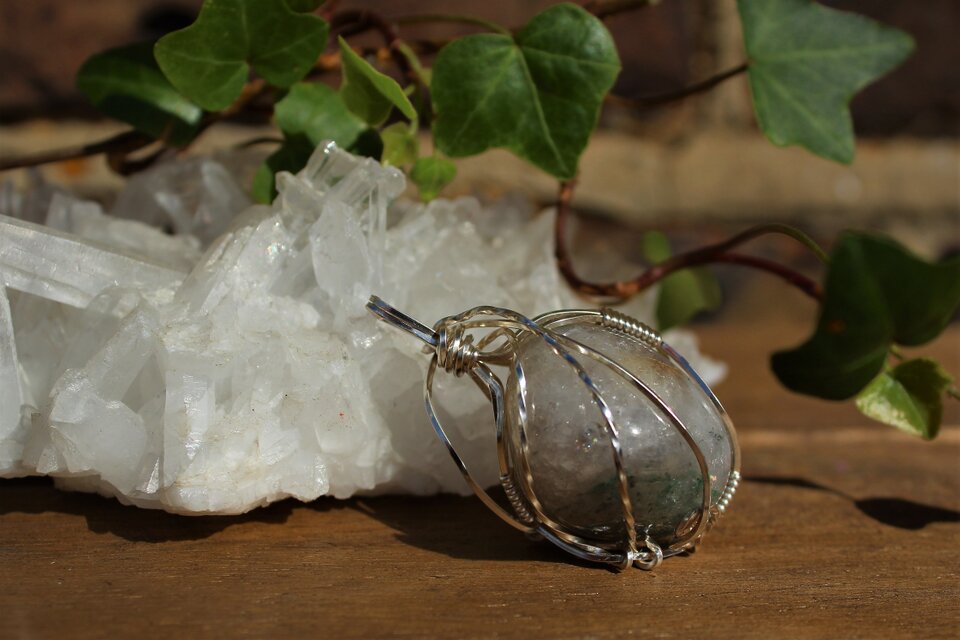 グリーンランダイト　自然の霊とのつながりを強める