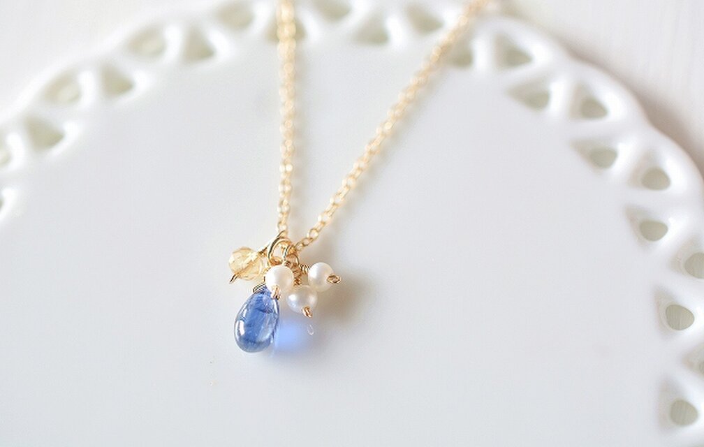 14kgf＊夜空と月のネックレス(カイヤナイト(ドロップカット)×シトリン×淡水パール)