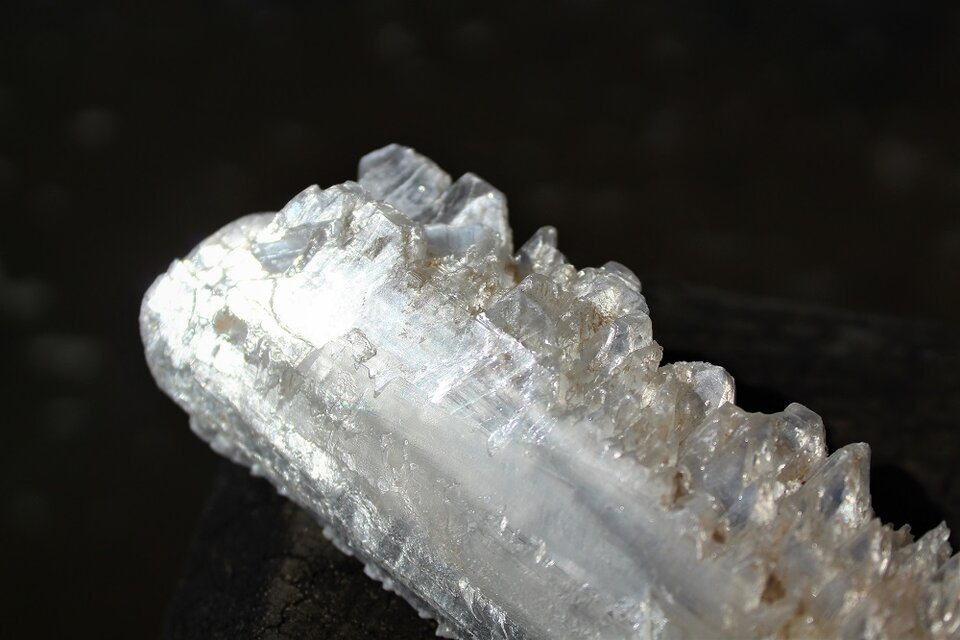 セレナイト 原石 | iichi 日々の暮らしを心地よくするハンドメイドや