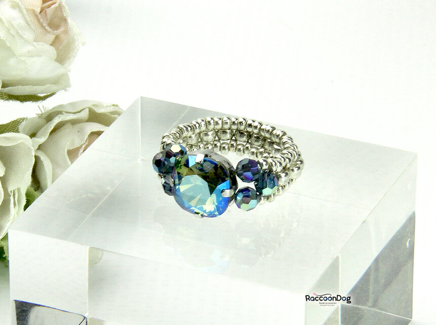 スワロ玉蟲の輝きエリナイトシマーリング《ビーズアクセサリー》