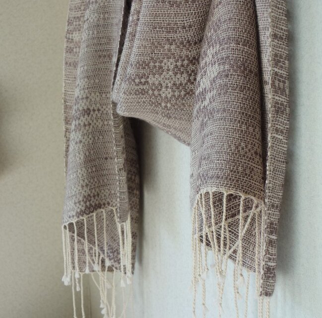 手織りシルクコットンストール・・シルエット