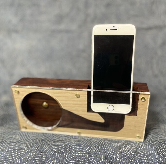 スマホ用スピーカー　ベージュ