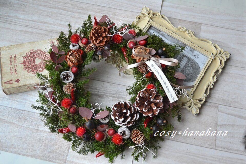 木苺のクリスマスwreath | iichi 日々の暮らしを心地よくする