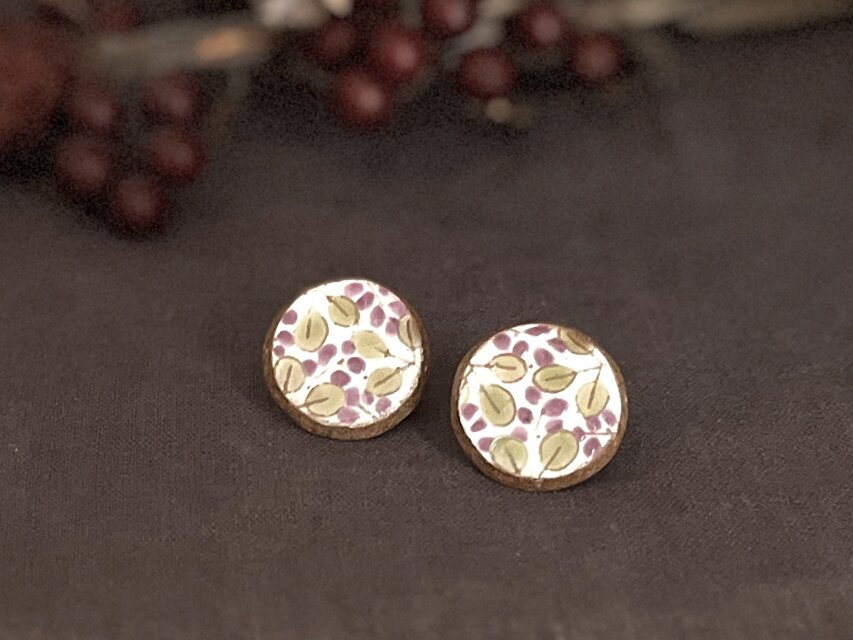 陶器のピアス　『萩』