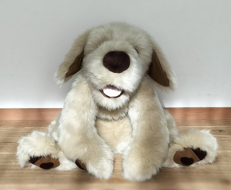 感動する抱き心地。重さ約3400g、命の重みを感じるぬいぐるみ