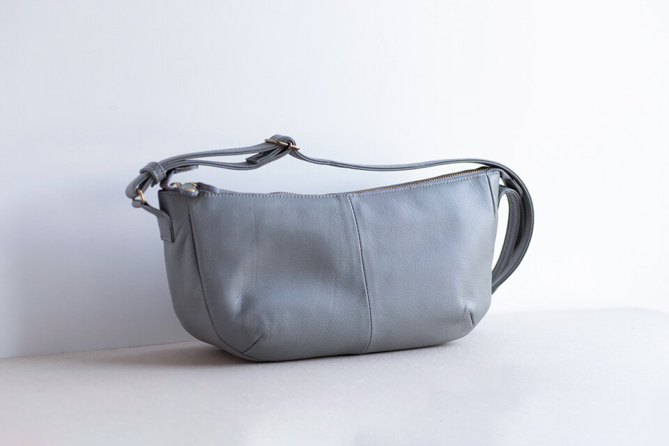 長財布が入る】本革 2WAY ショルダーバッグ ワンショルダー シュリンク