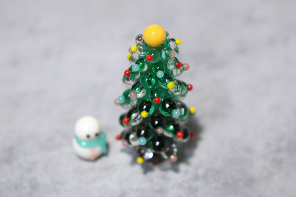 ガラスのクリスマスツリー＆雪だるま | iichi 日々の暮らしを心地よく