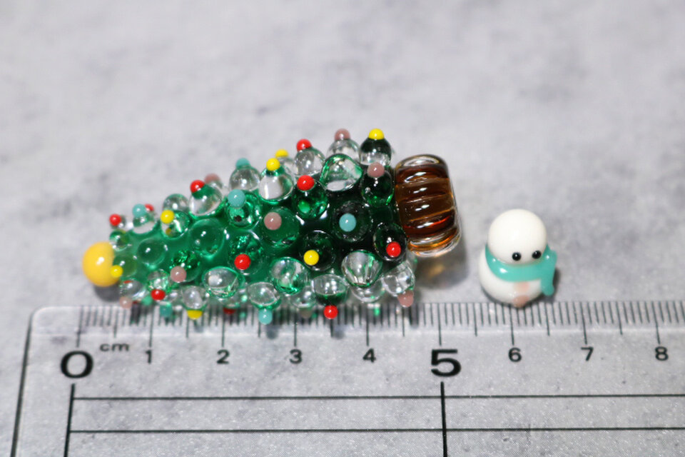 ガラスのクリスマスツリー＆雪だるま | iichi 日々の暮らしを