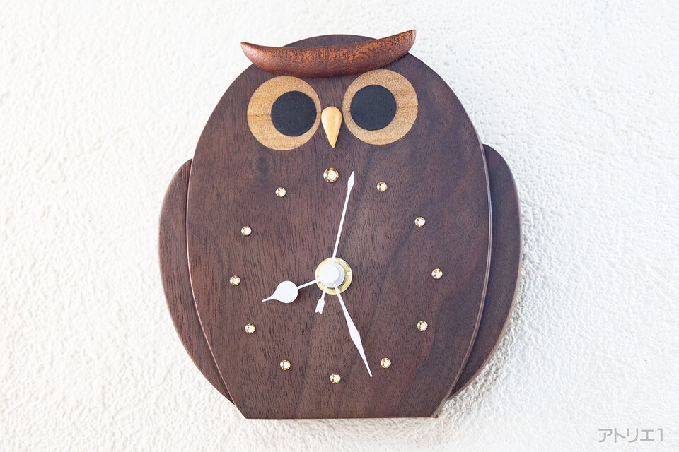 ふくろうの掛け時計