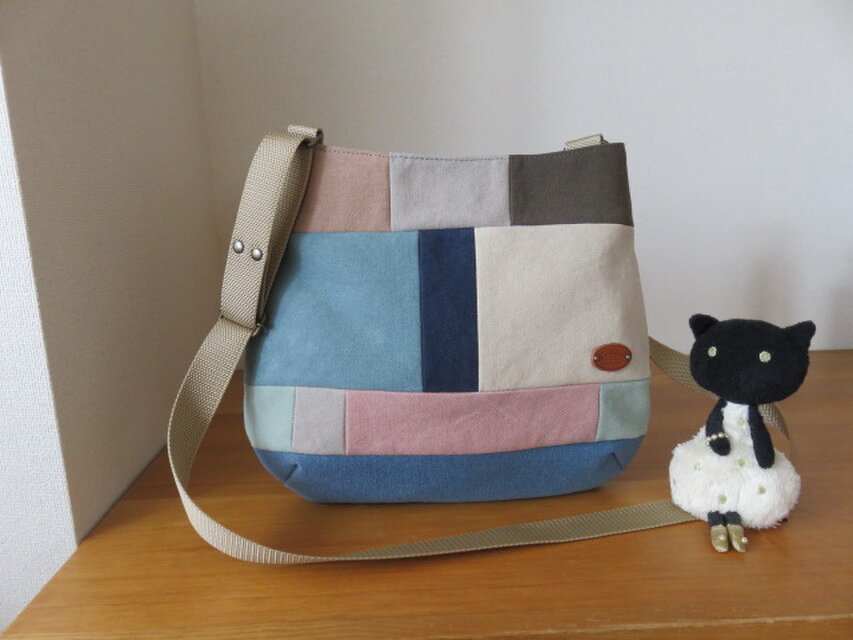 帆布パッチワークのおにぎり型ショルダーバッグ③