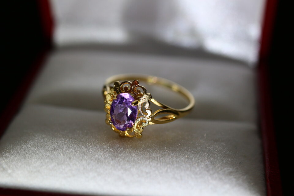 英国 1900年初中期 ゴールド リング レディース 指輪 ビンテージ アンティーク アメジスト 純金 純金率375 宝石 J6