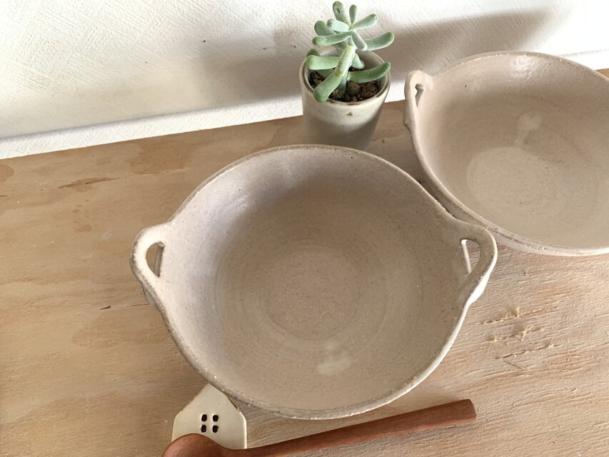 持ち手付き深皿 むぎ | iichi 日々の暮らしを心地よくするハンドメイド