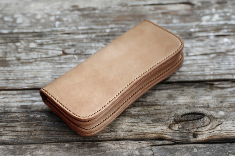 シンプルカード長財布