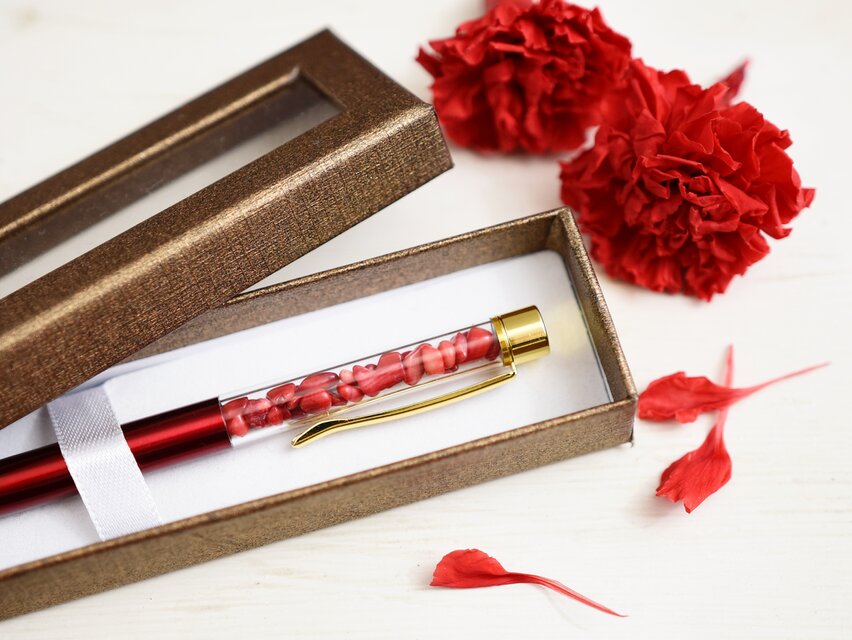 ギフト【赤珊瑚・ボールペン】赤色 還暦祝い・母の日・ご夫婦ペアギフトに（男性にも）