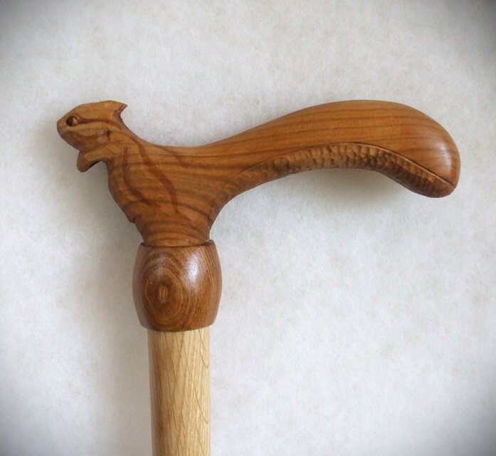 ♪シマリス型グリップのハンドメイドウッドステッキ♪送料無料♪