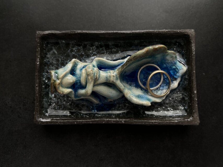 ガラスの人魚姫」〔オブジェ/アクセサリートレイ〕 | iichi 日々の