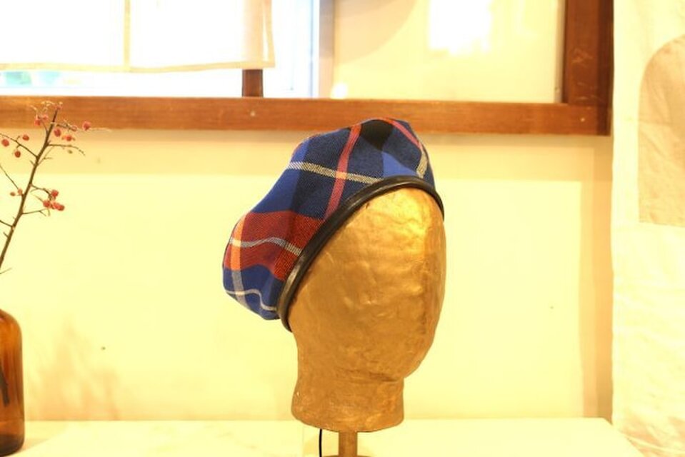 BERET ﾀｰﾀﾝﾁｪｯｸ（青赤）