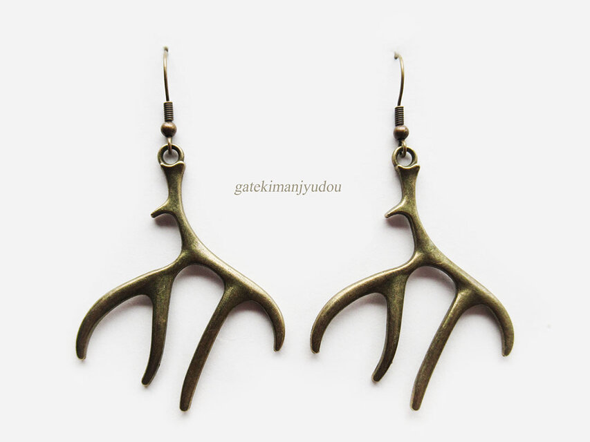 鹿の角ピアス【イヤリング等変更可】