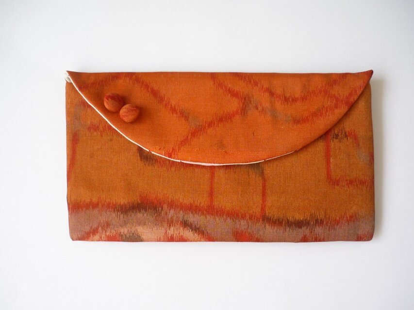 アンティーク着物のクラッチバッグ