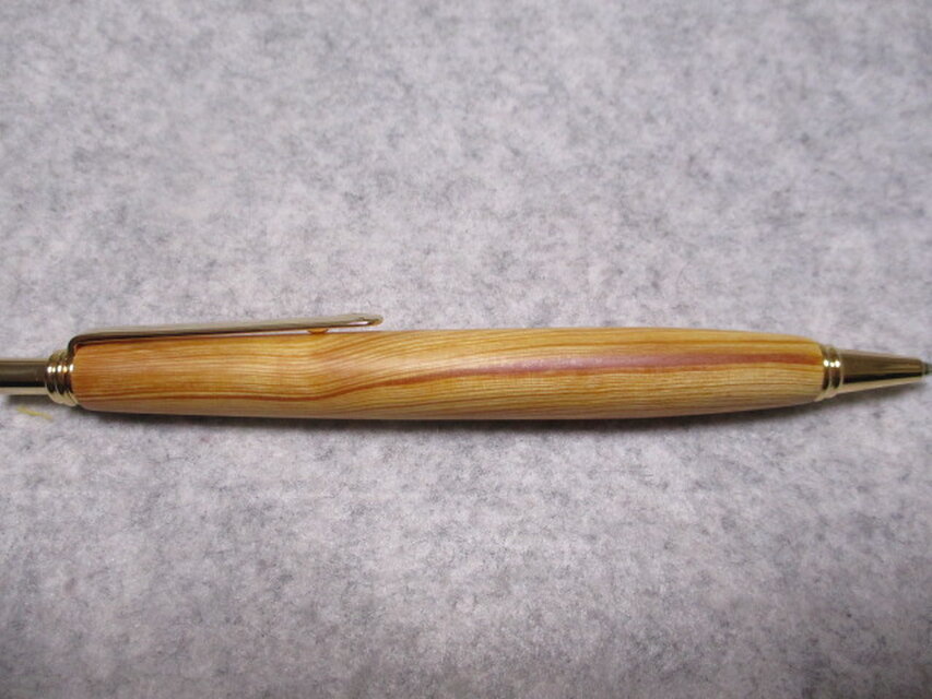 肥松ジン 隠岐の島産 樹齢500年黒松 「伊後の大松」 キヌカオイル