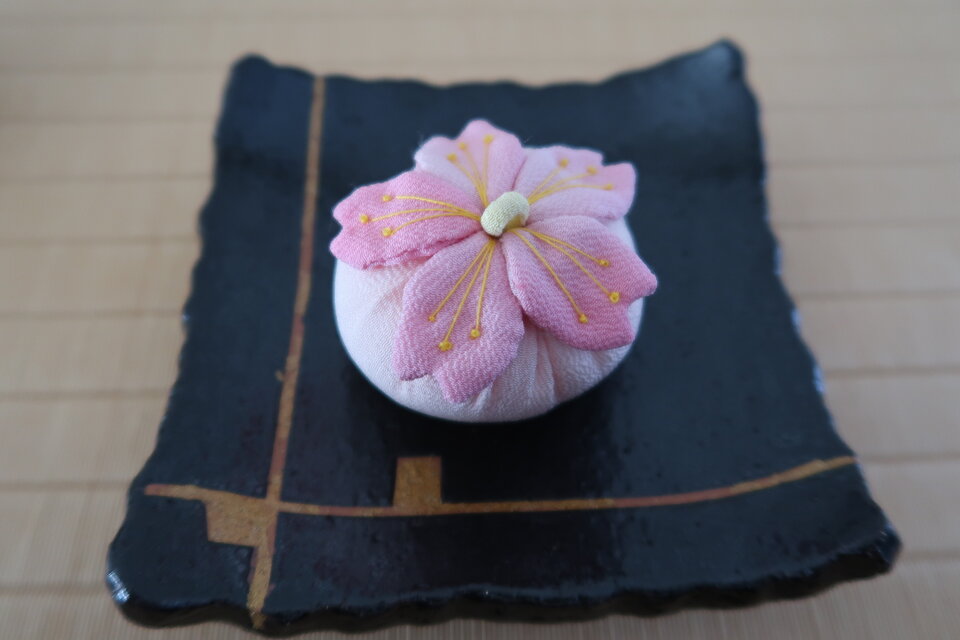 和菓子　縮緬細工　桜