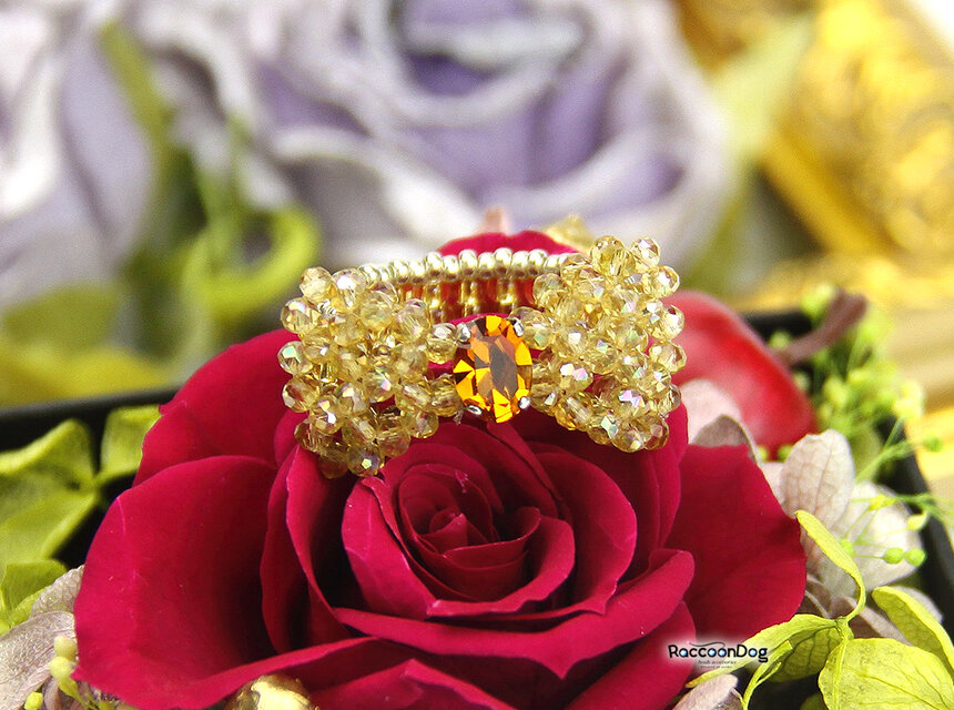 大人可愛いトパーズリボンリング【スワロ ビーズリング】《ビーズアクセサリー》