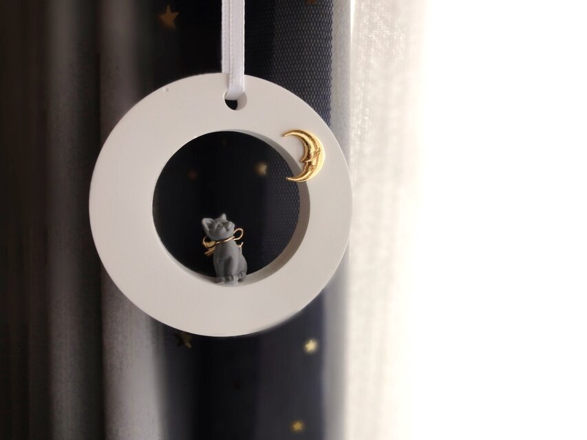 オーナメントのアロマストーン ■ 月と猫のいる風景 子猫 ■ 灰猫　