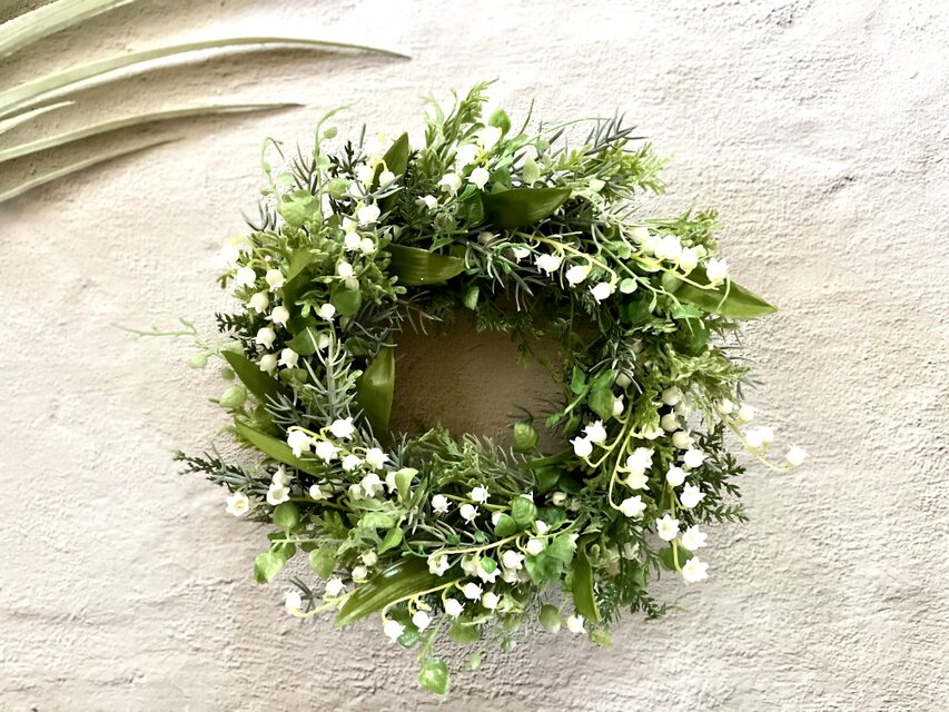 すずらんリース　玄関　初夏　すずらん　インテリア雑貨　アーティフィシャルフラワー  プレゼント