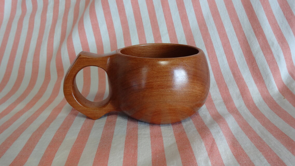 木彫り　コーヒーカップセット