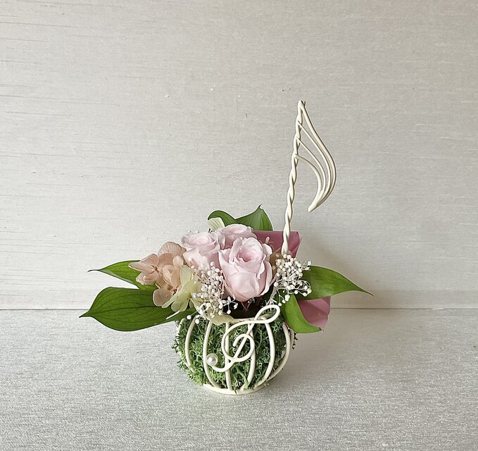 音符の花カゴ　ブライダルピンク